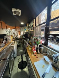 OPORTUNIDAD DE INVERSIÓN – BAR RESTAURANTE EMBLEMÁTICO JUNTO A PLAZA XÚQUER